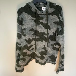 PINK Victoria Secret Crop Sweater Hoodie Camouflage Small